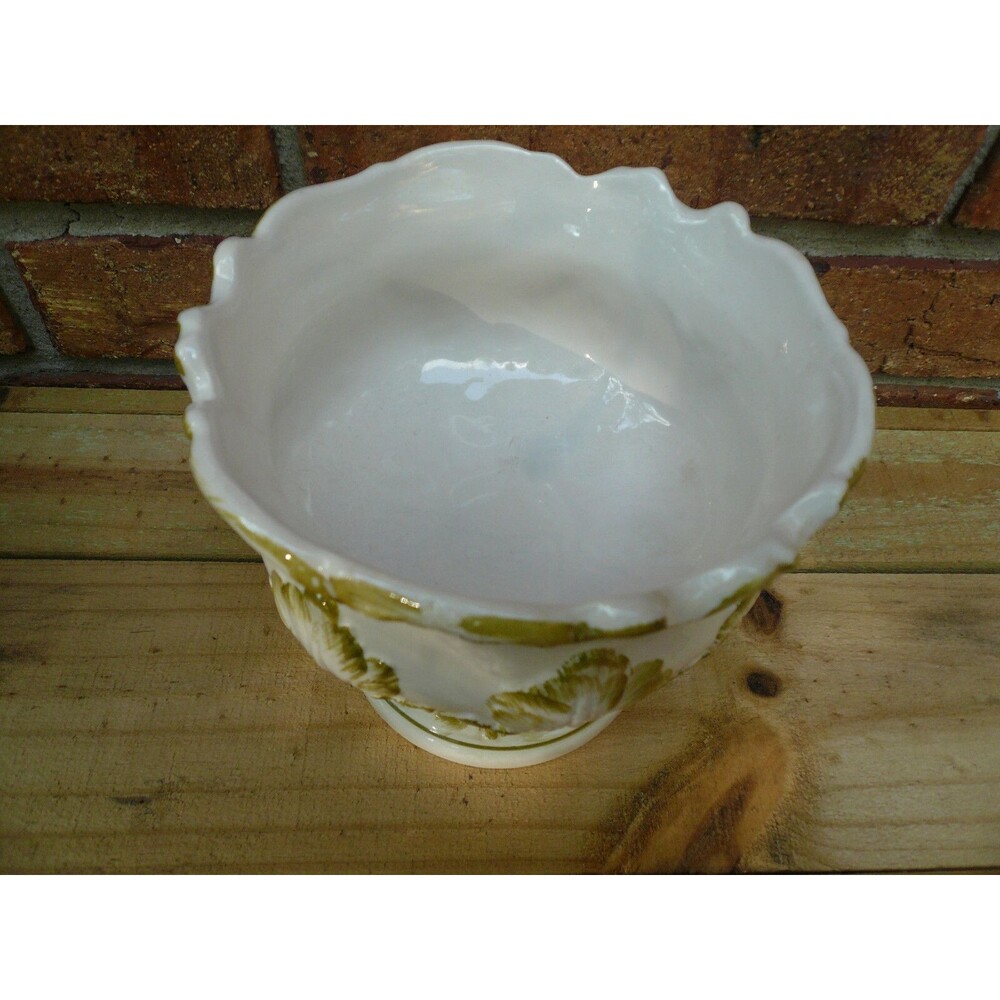 Italian Pottery Handmade & Painted Footed Compote Vase Acanthus Leaves 5" - Picture 3 of 5